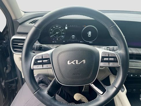 Used 2024 Kia Telluride SX FWD image 11