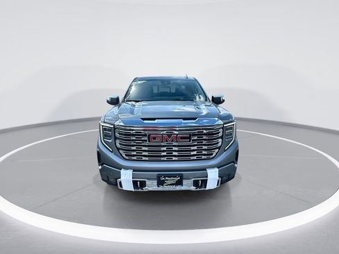 New 2026 GMC Sierra 1500 Denali w/ Denali Reserve Package image 3
