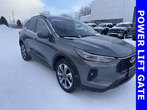 Used 2024 Ford Escape Platinum image 8