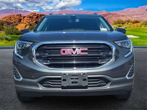 Used 2018 GMC Terrain SLE w/ Driver Convenience Package image 8