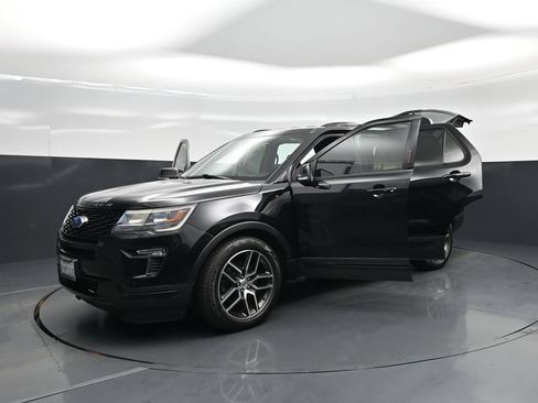 Used 2019 Ford Explorer Sport AWD/4WD image 32