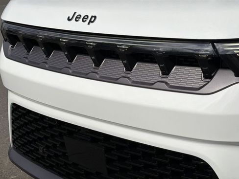 New 2026 Jeep Grand Wagoneer Limited image 16