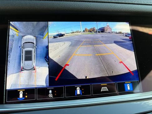 Certified 2024 Cadillac XT5 Premium Luxury w/ Technology Package image 32