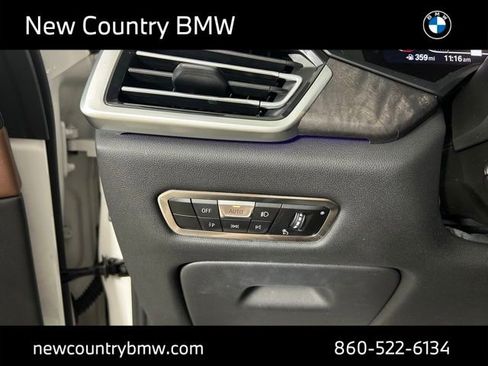 Used 2023 BMW X5 xDrive40i w/ Parking Assistance Package AWD/4WD image 13