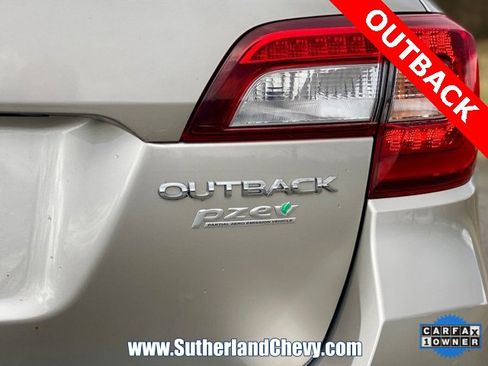 Used 2017 Subaru Outback 2.5i Limited image 13
