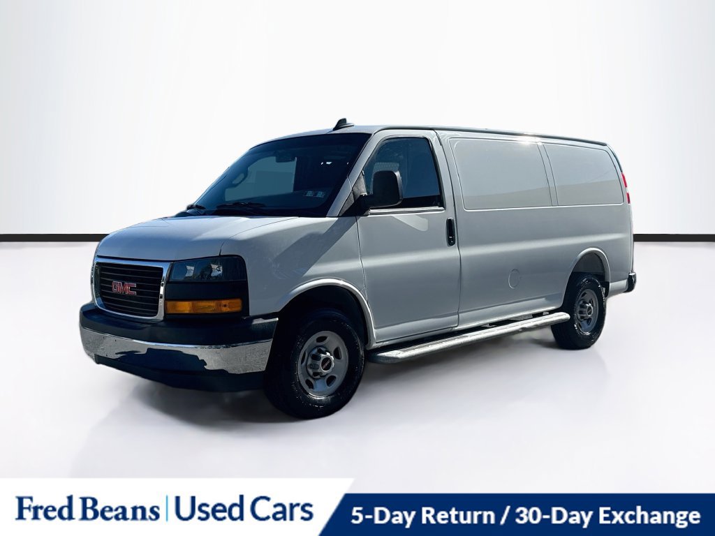 Used 2025 GMC Savana 2500 w/ Driver Convenience Package RWD image 3