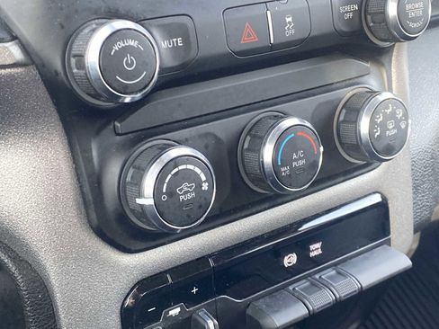 Used 2020 RAM 2500 Tradesman image 26