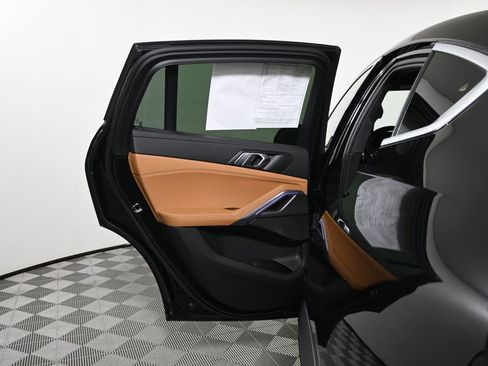 Used 2023 BMW X6 xDrive40i w/ Premium Package image 31