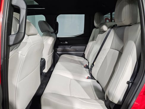 Certified 2025 Toyota Tacoma Limited AWD/4WD image 35