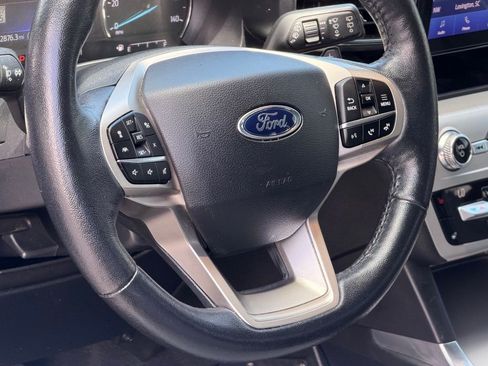 Used 2021 Ford Explorer XLT w/ Equipment Group 202A RWD image 24