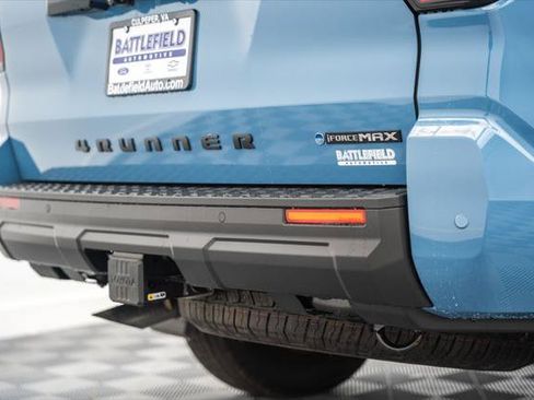 Certified 2025 Toyota 4Runner TRD Off-Road Premium w/ Tow Technology Package AWD/4WD image 10