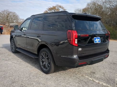 New 2026 Ford Expedition Platinum w/ Stealth Appearance Package image 5