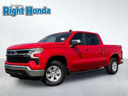 Used 2025 Chevrolet Silverado 1500 LT w/ LPO, Dark Essentials Package