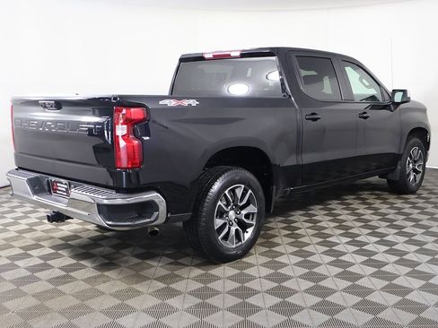 Used 2023 Chevrolet Silverado 1500 LT AWD/4WD image 8
