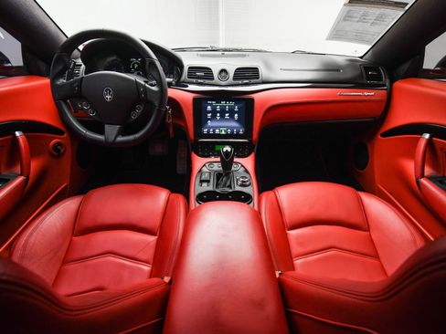 Used 2018 Maserati GranTurismo Sport image 12