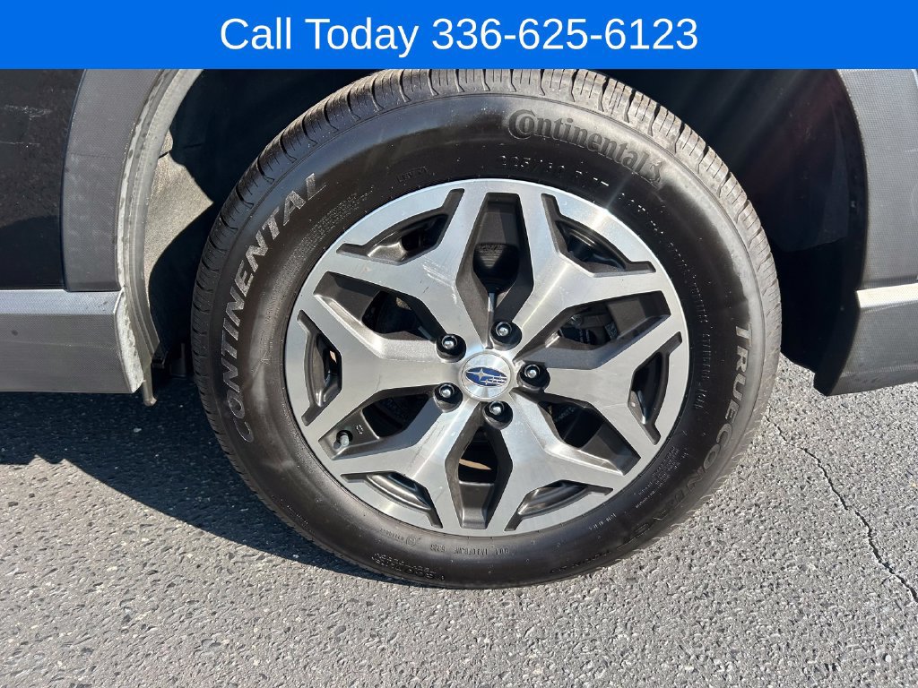 Used 2023 Subaru Forester Premium AWD/4WD image 14