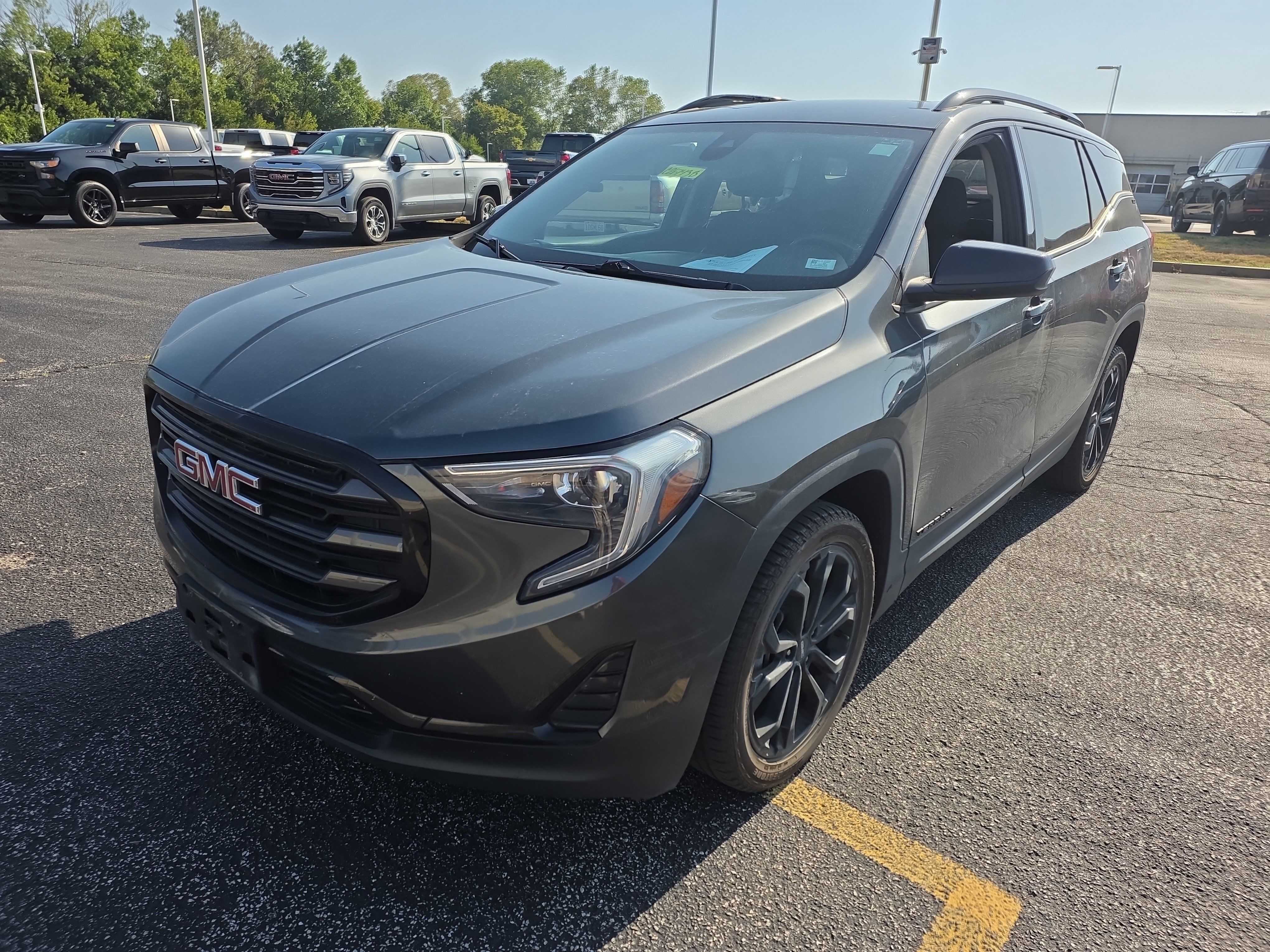 Used 2020 GMC Terrain SLE w/ Elevation Edition FWD image 8