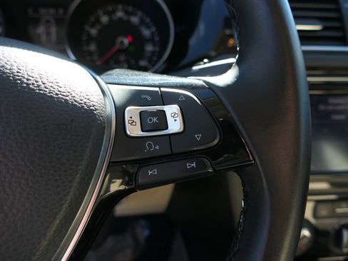 Used 2016 Volkswagen Jetta SEL image 15