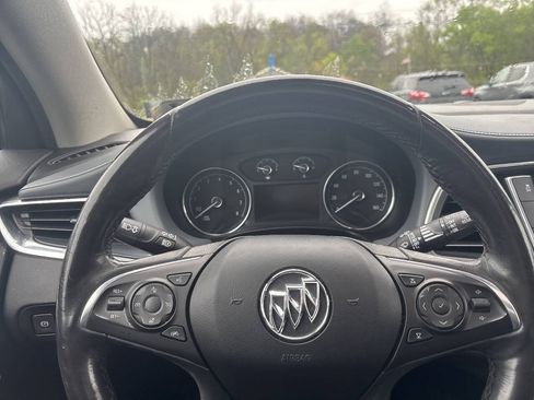 Used 2018 Buick Enclave Premium w/ Experience Buick Package AWD/4WD image 30