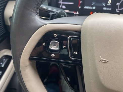 Used 2021 Lincoln Corsair Standard w/ Premium Package image 36