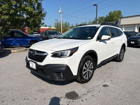 Used 2021 Subaru Outback Premium AWD/4WD image 6