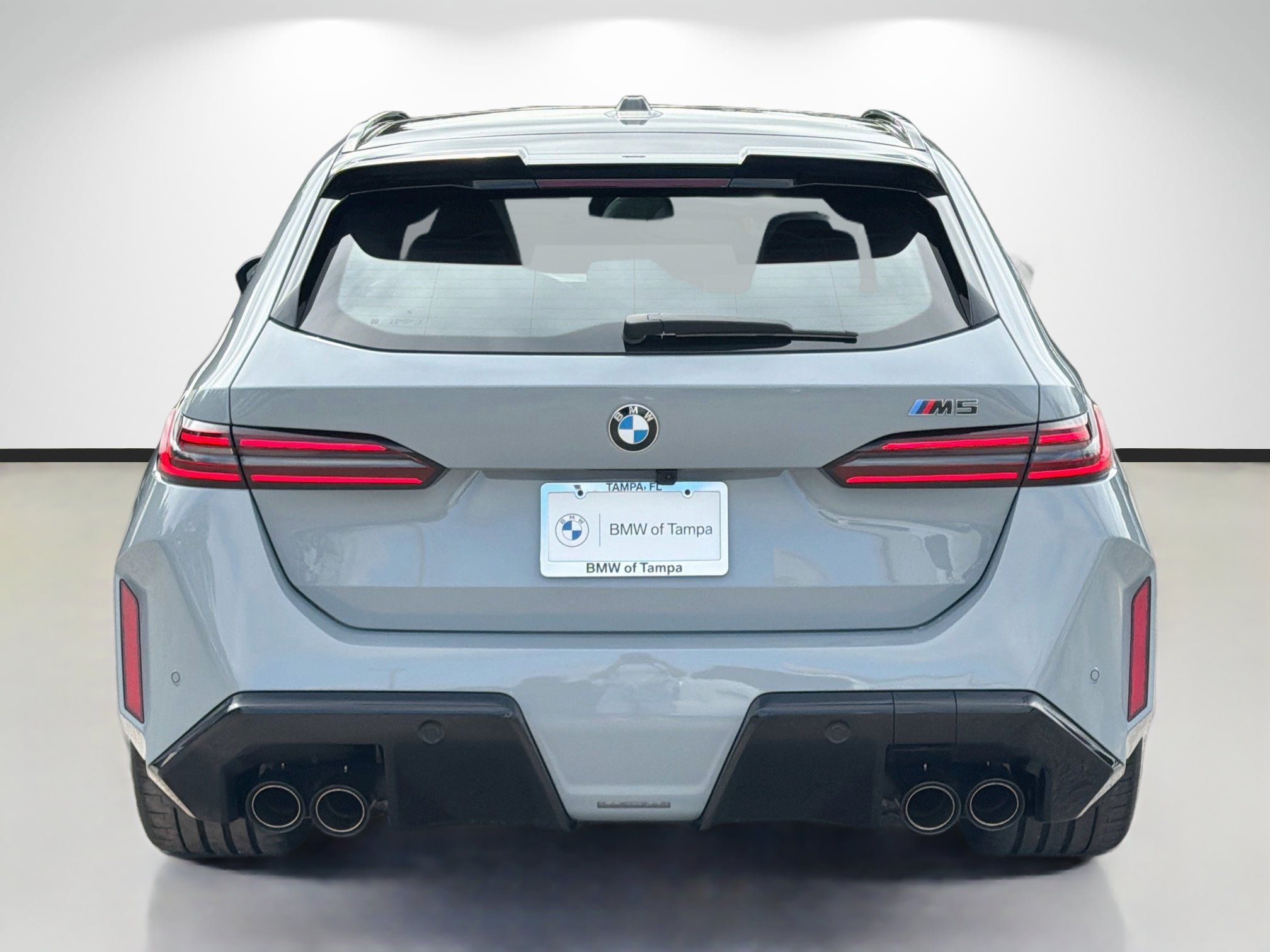 New 2027 BMW M5 Touring AWD/4WD image 4