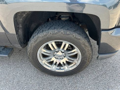 Used 2018 Chevrolet Silverado 1500 LT w/ Texas Edition AWD/4WD image 5