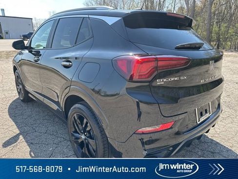 Used 2025 Buick Encore GX Sport Touring image 9