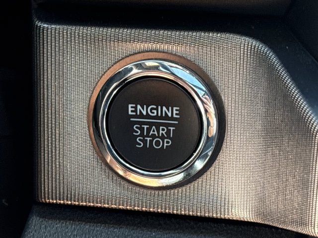 Certified 2025 Ford F350 Platinum AWD/4WD image 39