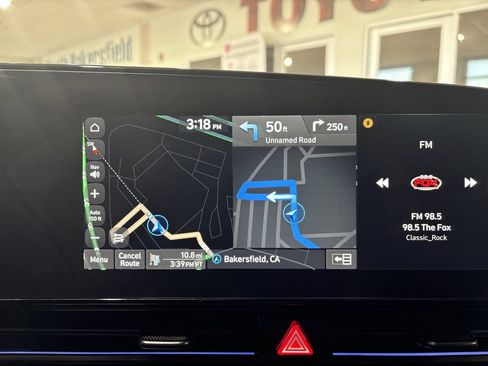 Used 2025 Hyundai Elantra SEL FWD image 19
