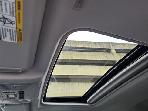 Used 2024 Toyota RAV4 XLE Premium image 18