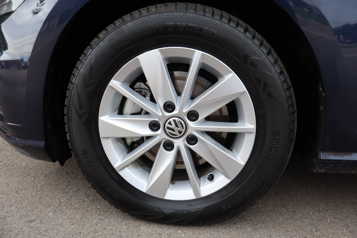 Used 2018 Volkswagen Golf S FWD image 41