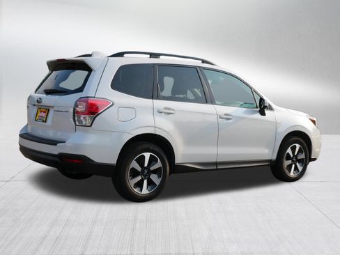Used 2018 Subaru Forester 2.5i Premium AWD/4WD image 7