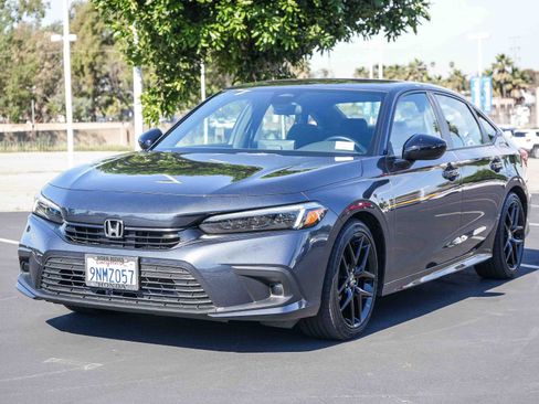 Certified 2024 Honda Civic Sport image 3