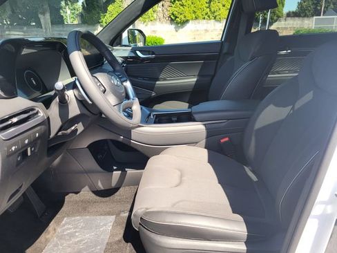 New 2025 Hyundai Palisade Calligraphy image 13