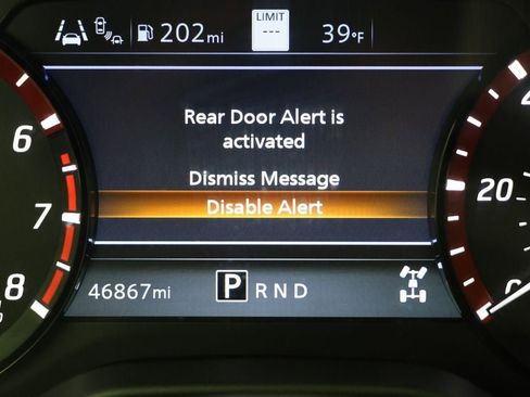 Used 2023 Nissan Titan PRO-4X w/ Pro-4x Convenience Package image 25