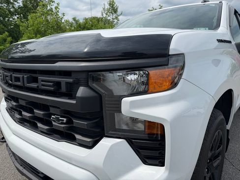 Used 2022 Chevrolet Silverado 1500 Custom w/ Rally Edition AWD/4WD image 9