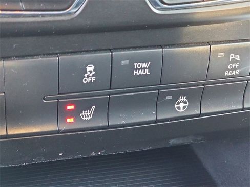 Used 2018 RAM 1500 Big Horn image 32