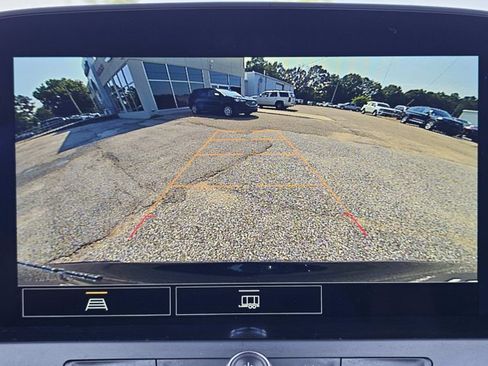 Used 2025 Chevrolet Blazer LT AWD/4WD image 28