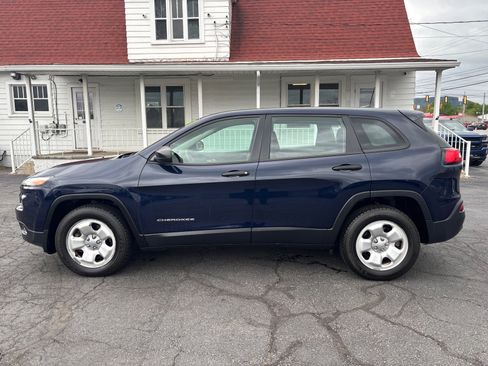 Used 2016 Jeep Cherokee Sport AWD/4WD image 4