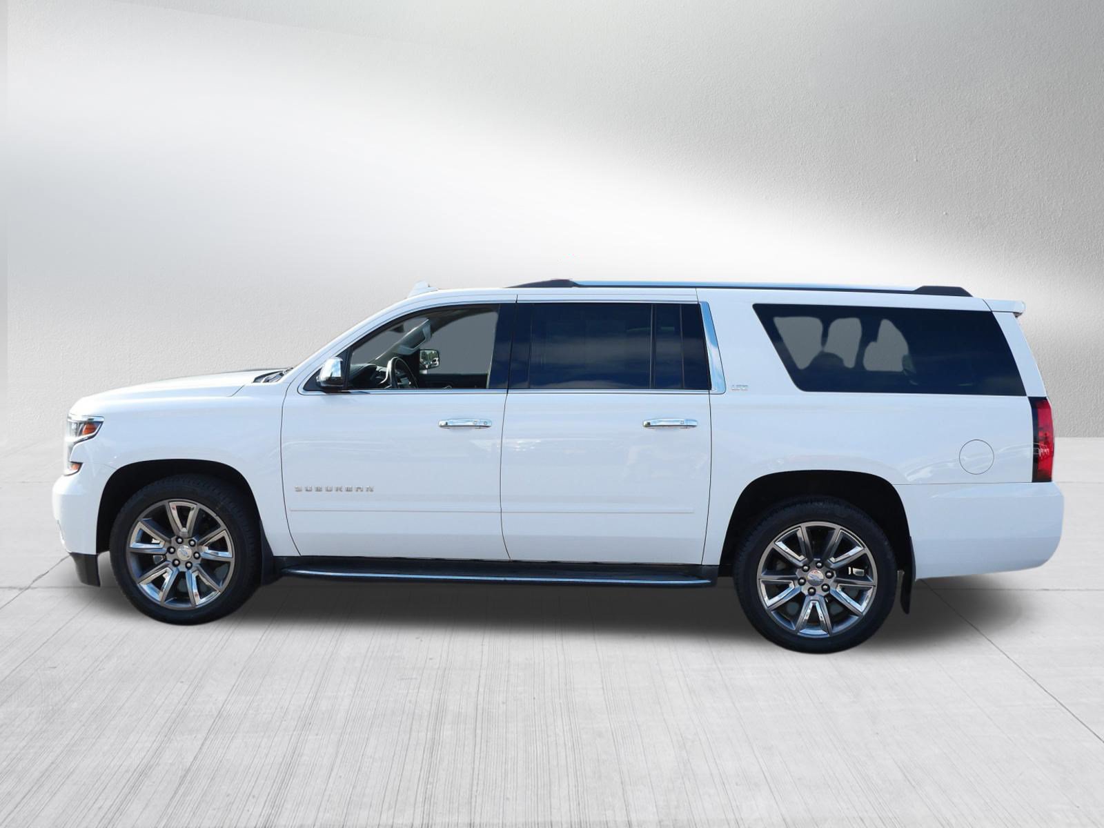 Used 2015 Chevrolet Suburban LTZ AWD/4WD image 4