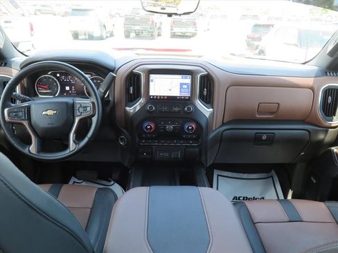 Used 2023 Chevrolet Silverado 2500 High Country w/ Technology Package AWD/4WD image 23