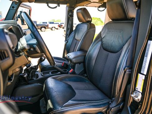 Used 2017 Jeep Wrangler Unlimited Sport AWD/4WD image 10