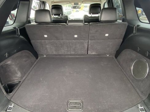 Used 2012 Jeep Grand Cherokee Laredo image 24