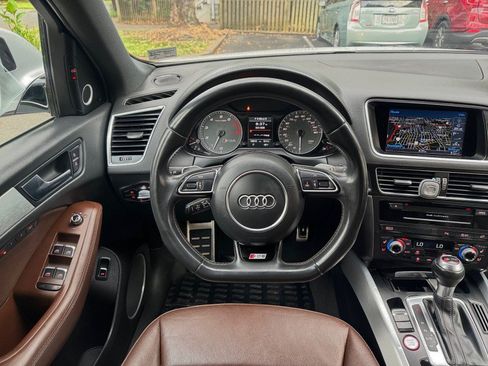 Used 2016 Audi SQ5 Premium Plus AWD/4WD image 17