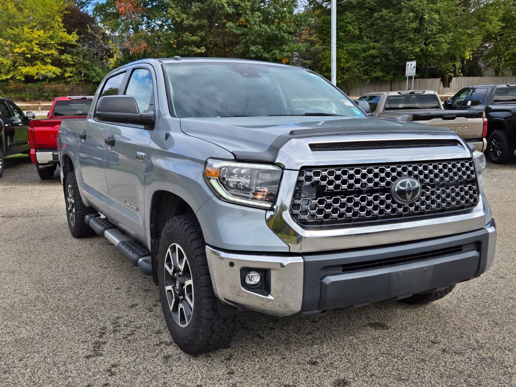 Used 2018 Toyota Tundra SR5 w/ TRD Off Road Package AWD/4WD image 8