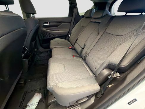 Used 2020 Hyundai Santa Fe SE FWD image 13