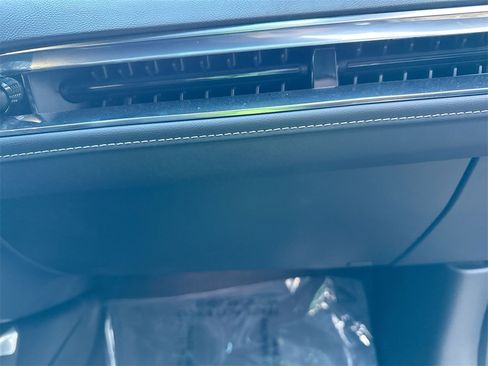 Used 2025 Cadillac Lyriq Sport image 35