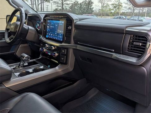Used 2023 Ford F150 Lariat image 19