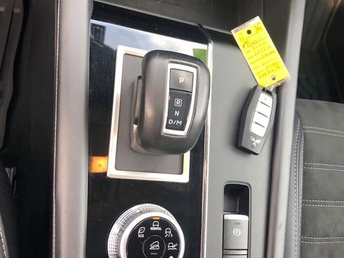 Used 2024 Mitsubishi Outlander SE image 23